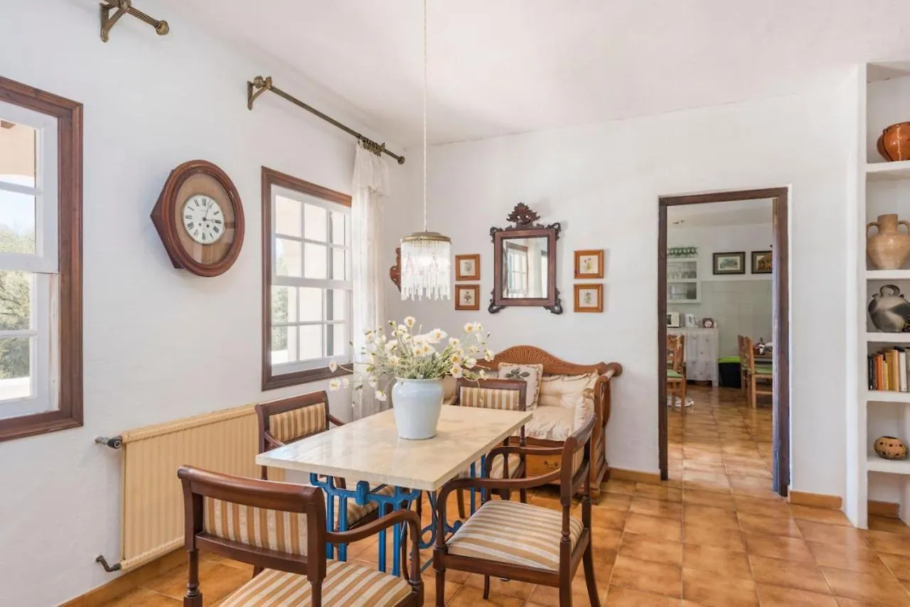 וילה אלאיור Finca Ses Curtanetas ספרד